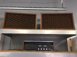 Realistic STA-180 Professional AM/FM Stereo Receiver and Speakers