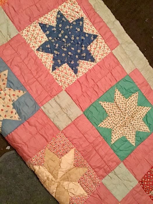 really nice Vintage Quilt