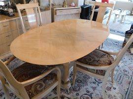 Thomasville Maple Dining Room Set / 6 Chairs 1 leaf