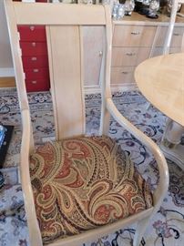 2 Captains Chairs