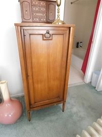 Country Cabinet