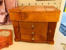jewelry box