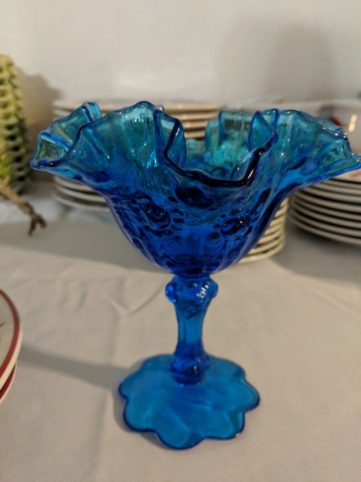 VINTAGE FENTON GLASS COLONIAL BLUE 6" COMPOTE cabbage rose PATTERN