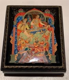 Square lacquer box, signed. Certificate of authenticity. Russian and Ludmila  Village: Paleh