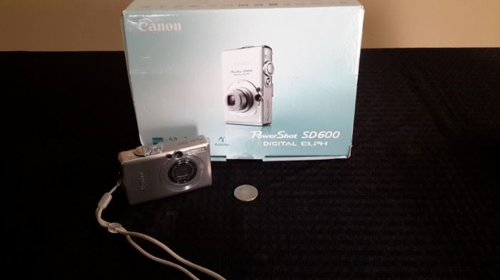 Canon PowerShot SD600 Digital ELPH camera plus all accessories, in box.