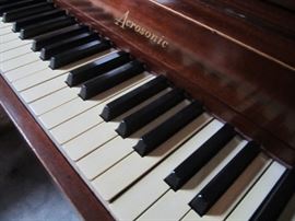 UPRIGHT PIANO