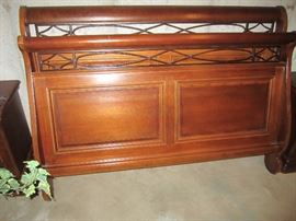 QUEEN SIZE BED WITH DRESSER AND MIRROR AND PAIR OF NIGHTSTANDS