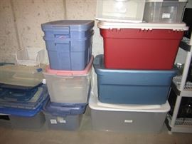 STORAGE CONTAINERS