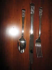 ONEIDA FLATWARE AND SERVING PIECES