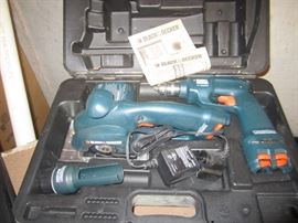 BLACK & DECKER DRILL (NO BATTERIES) - SOLD AS IS