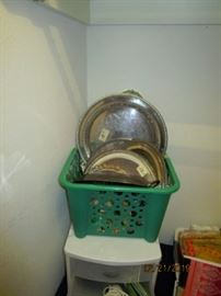 Silverplate platters and serving pieces