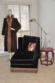 Another wonderful sitting ("lounging") area!