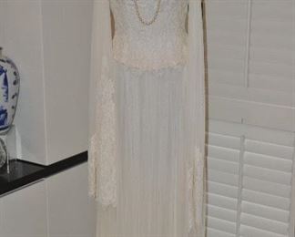 Carmen Marc Valvo 3 piece ivory ensemble, size 6