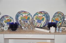 Beautiful hand crafted vintage 9" and 12" wall hanging/plates by Ceramar made in Spain