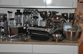 Many blenders and coffee makers to choose from including Magic Bullet, Better Chef, Oster Hamilton Beach as well as a T-Fal OptiGrill 