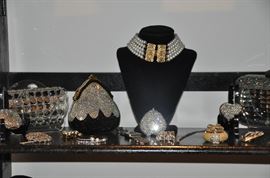 Wonderful evening bags, pill boxes and more!