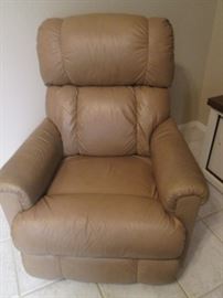 2-Matching La-Z-Boy Recliners