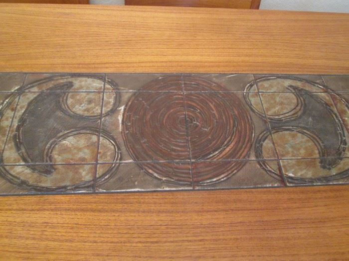 Table Inset Tile Detail