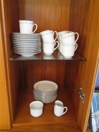 "Eschenbach", Bavaria-Germany Luncheon/Dessert Set