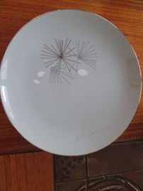 Franciscan Silver Pine Dish Detail