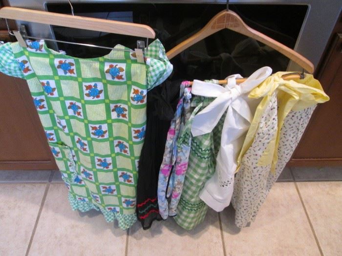 Cute Aprons!