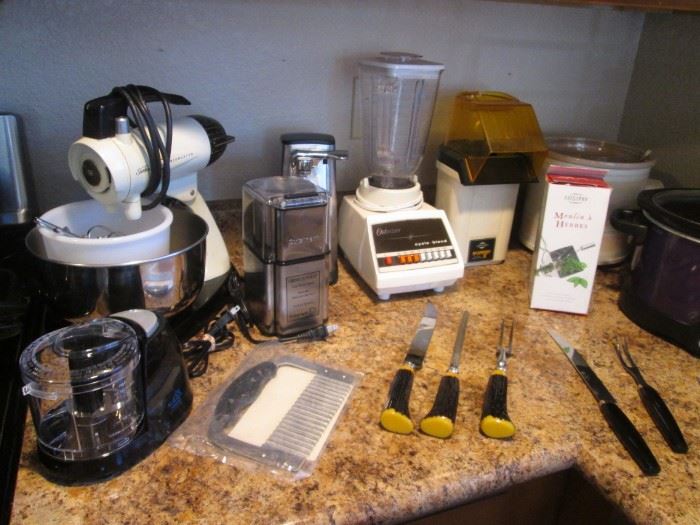 Small Appliances and Carving Sets