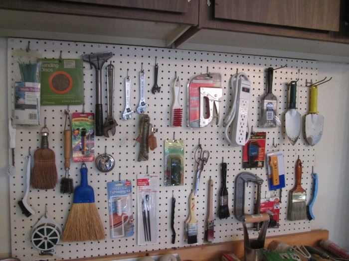 Assorted Hand & Yard Tools