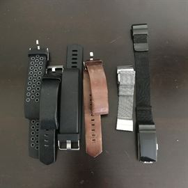 Fitbit watch with 6 bands (needs battery)
