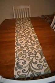 TABLE TOP, TABLE RUNNER