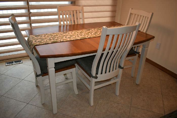 2 TONE WOOD DINING TABLE W/4 CHAIRS