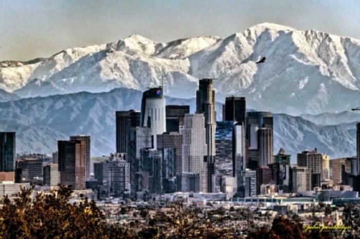  Check out LA and the snow on San Gabriel Mountains!!!