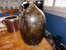 Alkaline Glaze Jug(Handle Damage)