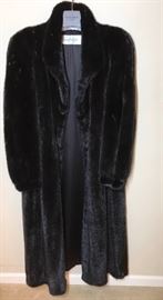 Robert Bolon Full Length Mink https://ctbids.com/#!/description/share/102152