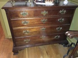 Century 4 Drawer Chest