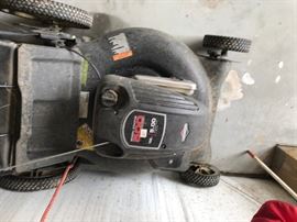 Poulan 500 lawn mower 