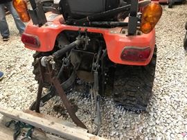 3 point power take off on kubota tractor bx 2660