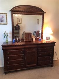 Beautiful Dresser from Havertys in Great Condition. 