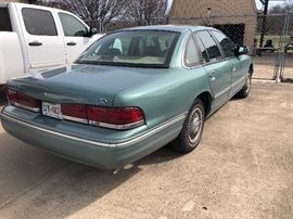 1997 Ford Crown Victoria Automobile (Sedan) 120,000 Miles in great condition!