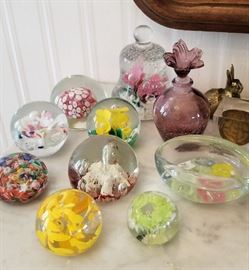 Beautiful Paperweight Collection 