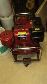Vintage Briggs and Stratton Generator   Ran when put away