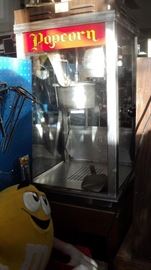 Vintage Popcorn machine....works
