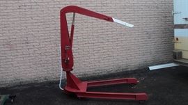 Cherry picker engine lift