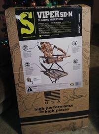 Viper Climbing Tree Stand Brand New