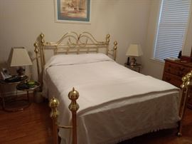 This bed is beautiful but DOES NOT come with the mattress and box springs!!