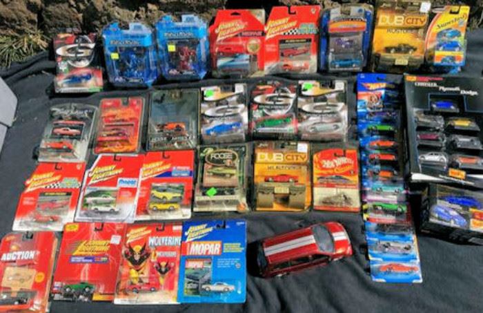 ESS012 Collectible Die-Cast Cars