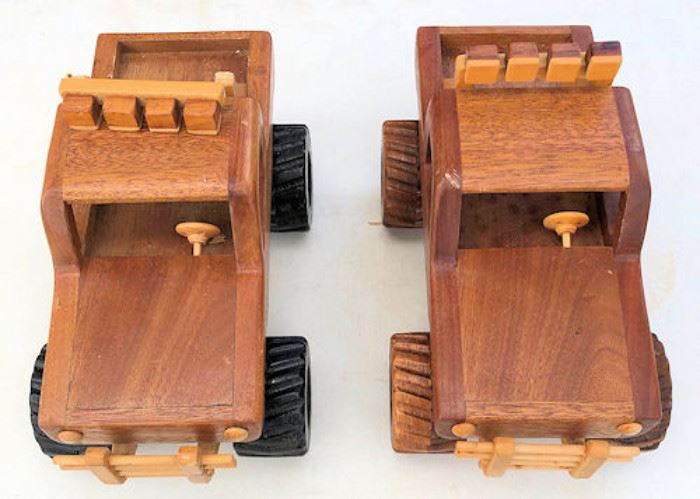 ESS107 Collectible Mahogany Wood Trucks