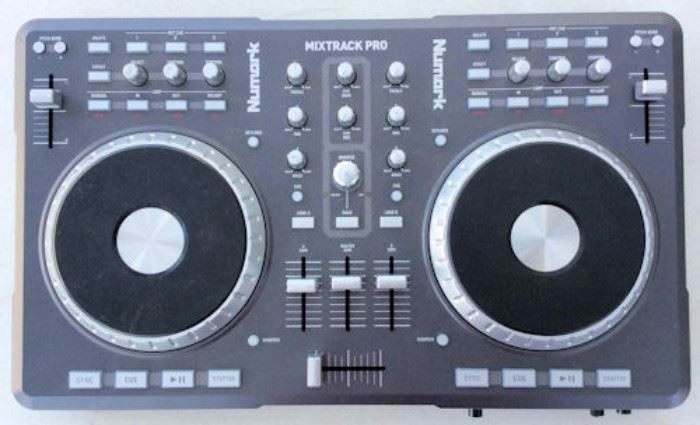 ESS137 Numark Mixtrack Pro DJ Controller