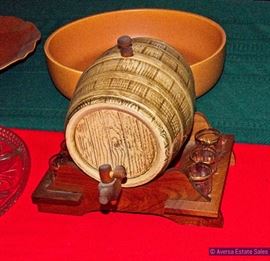 Ceramic Beer Keg Whiskey Bottle with Shot Glasses
