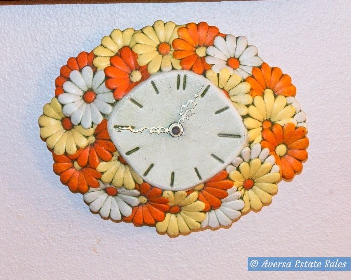 WILD 1960s Daisy Wall Clock