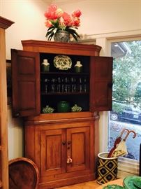 Antique English corner cabinet/hutch